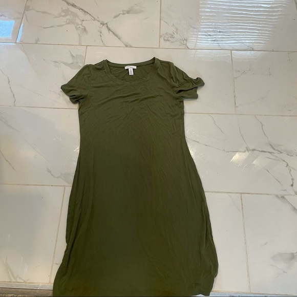 Daily Ritual Olive Green Casual Tee Dress - Picture 3 of 5